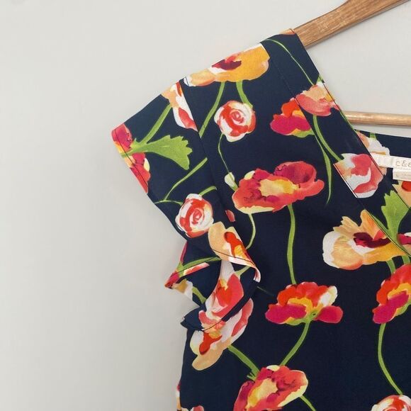 C&E Small Floral Short Flutter Sleeve V Neck Dressy Blouse Summer Office Event - Picture 3 of 7